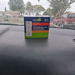 Tamper-Resistant GFCI Outlets 3pk