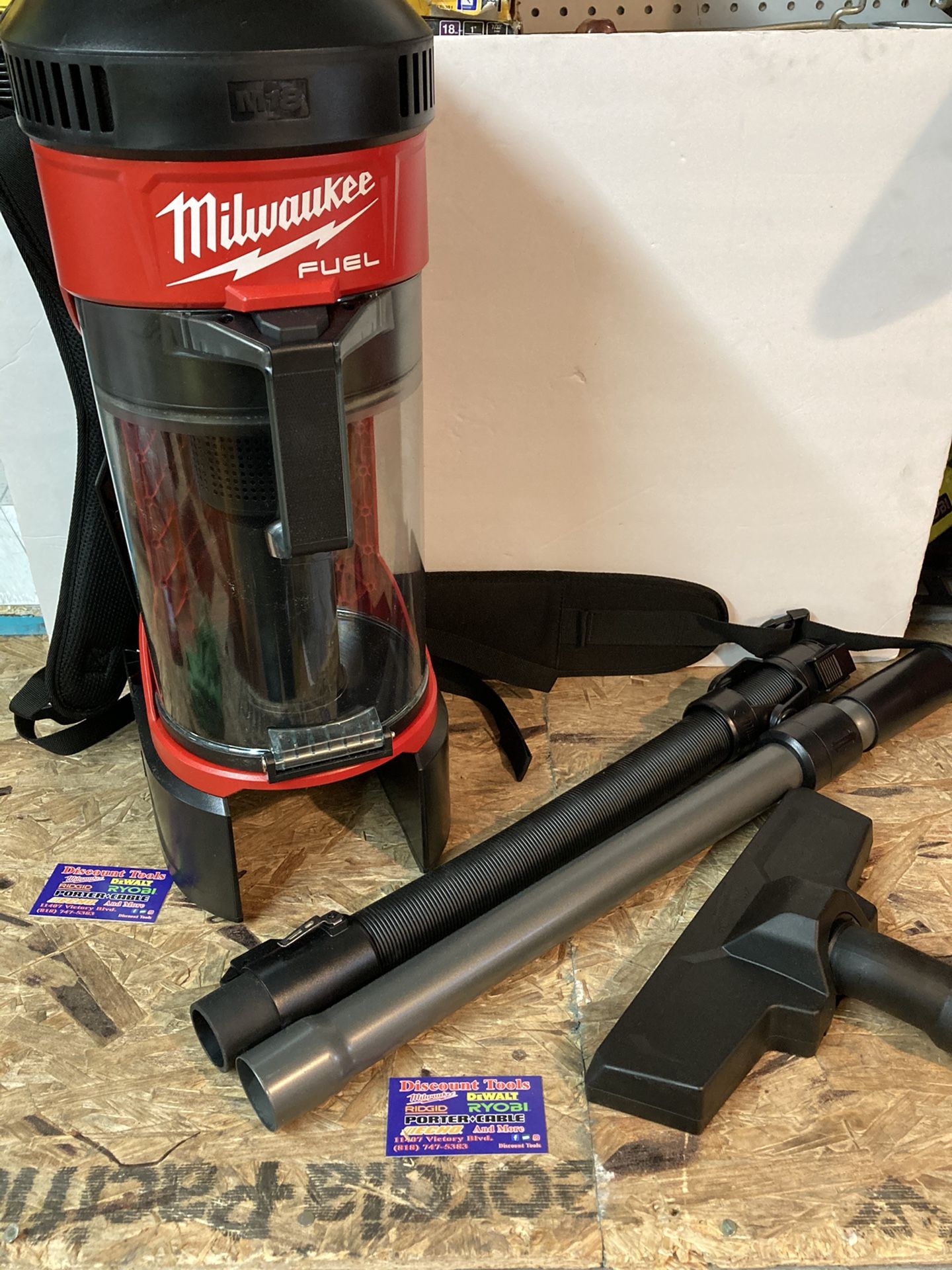 Milwaukee M18 FUEL 18-Volt Lithium-Ion Brushless 1 Gal. Cordless 3-in-1 Backpack Vacuum (Tool-Only)