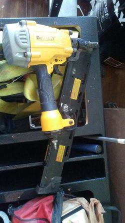 Pistola de frame Dewalt