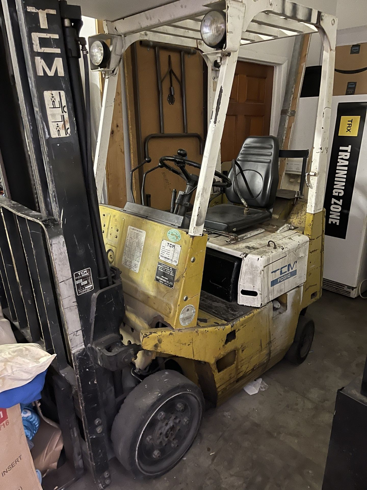 TCM Small Forklift - Model FCG10 Late 80’s Model Runs Work Good