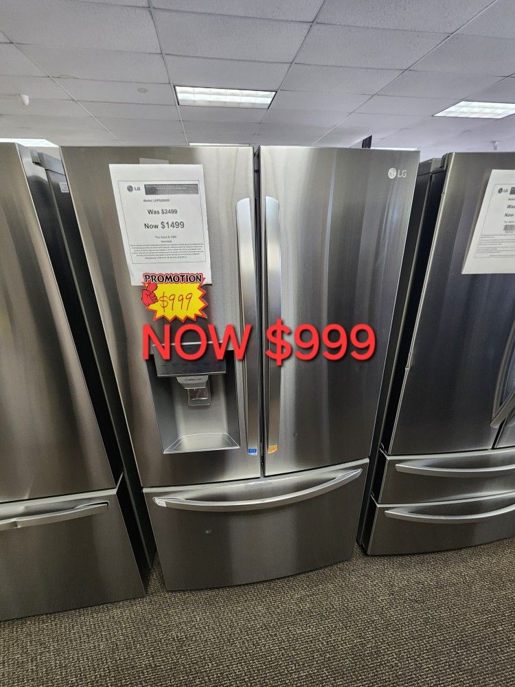 28 Cu. Ft. 3 Door French Door Refrigerator With ICE AND Water Dispenser And Craft Ice In Print Proof