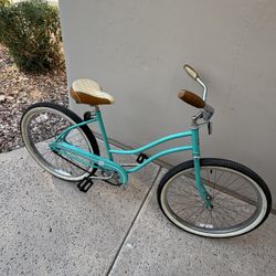 Huffy 26 inch Woman’s Beach Cruiser Bicycle-Ready To Ride!