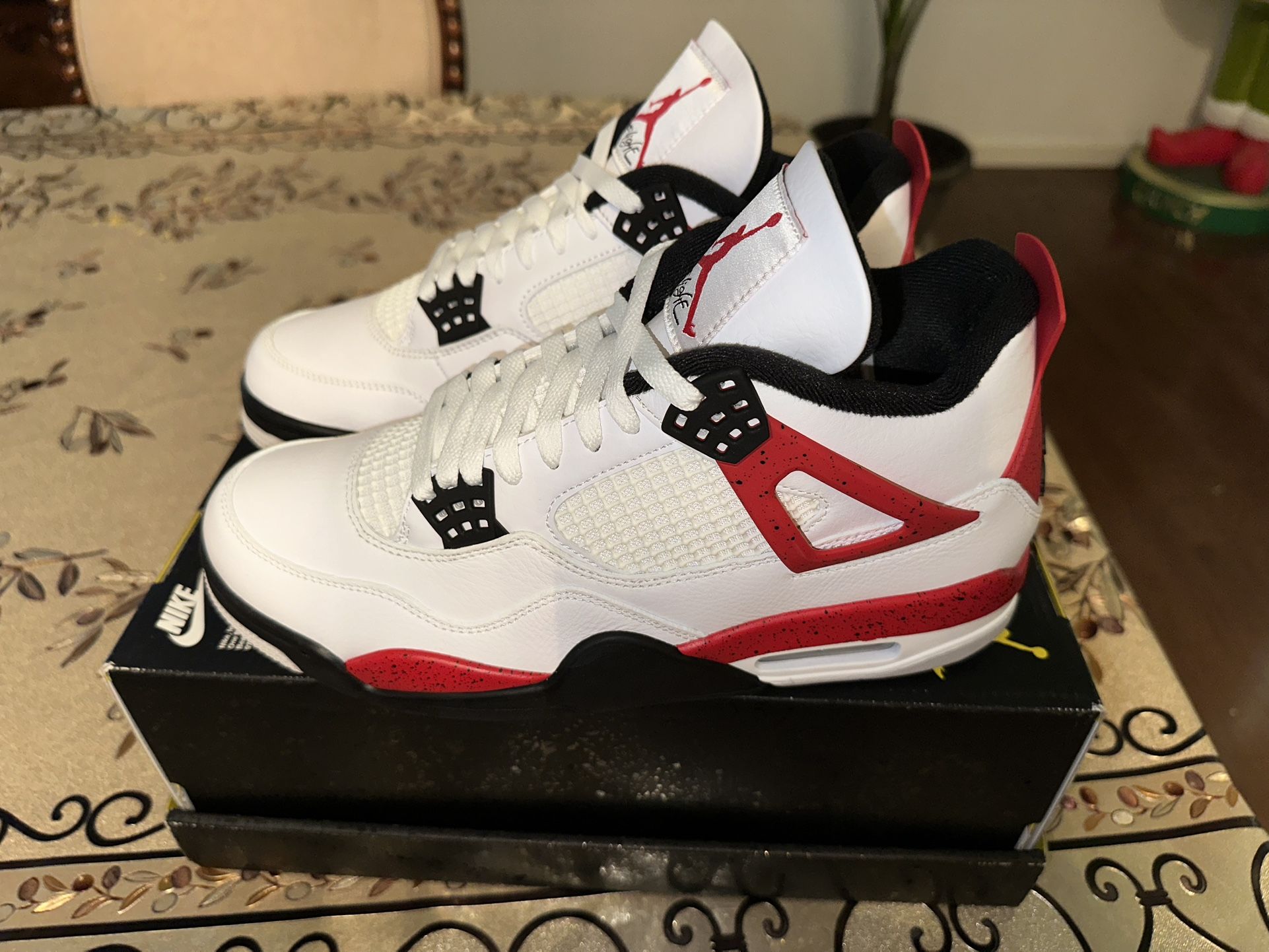 Red Cement 4s Jordan