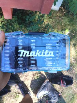 Makita Screwdriver Bit Set with Case 60 piece wet