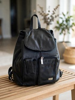 Wilsons Pelle Studio Black Soft Leather Drawstring Backpack Flap Pre-Owned Purse