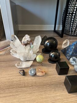 Suggested donation for the lot