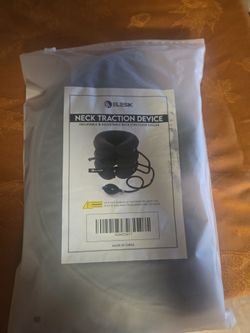 Neck traction device
