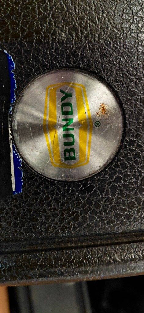 Clarinets (assorted) 