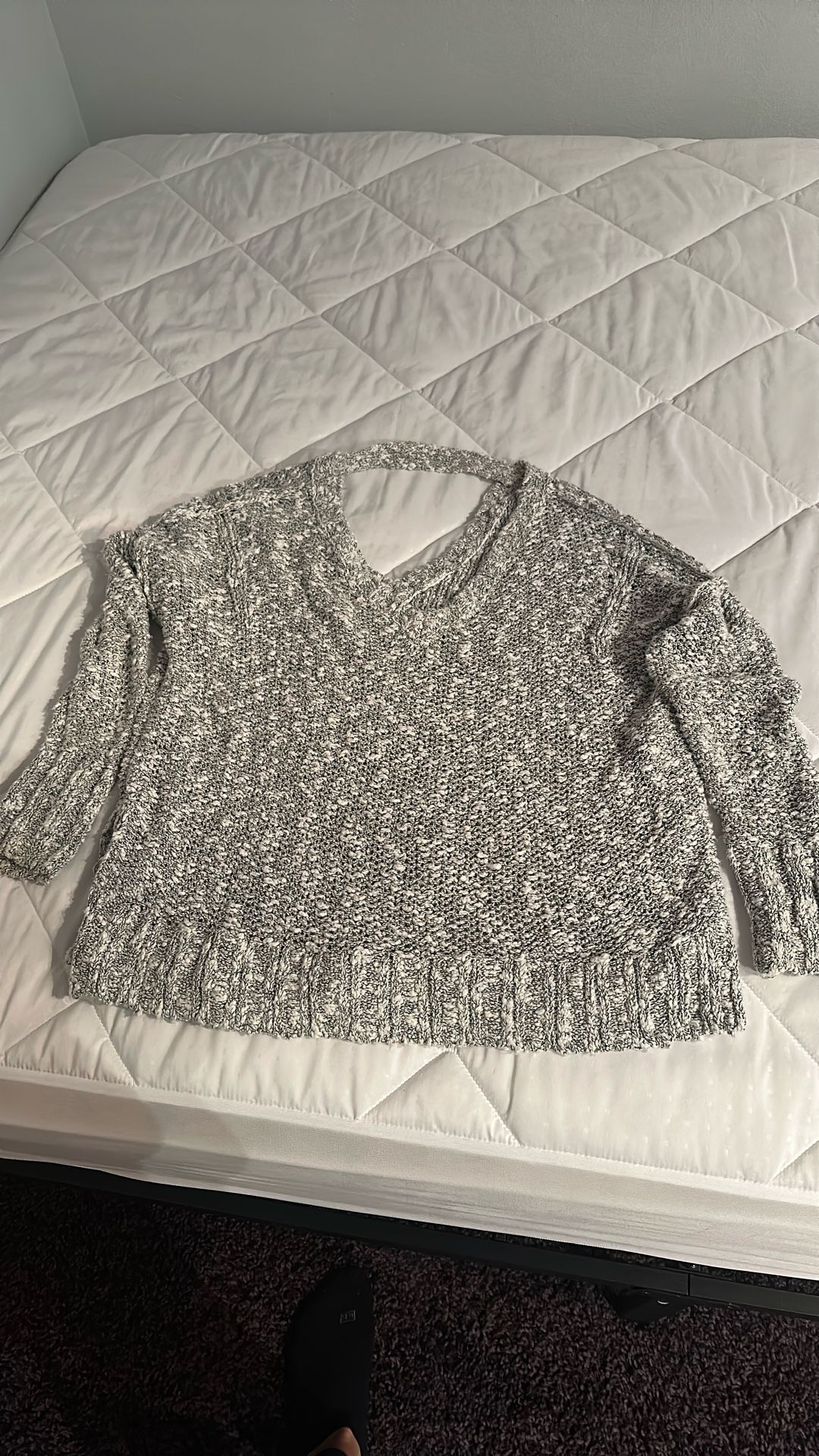 Hollister Sweater Small