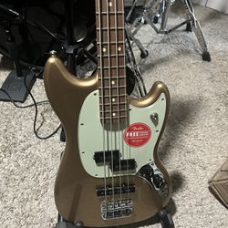 Fender Bass Guitar Mustang PJ