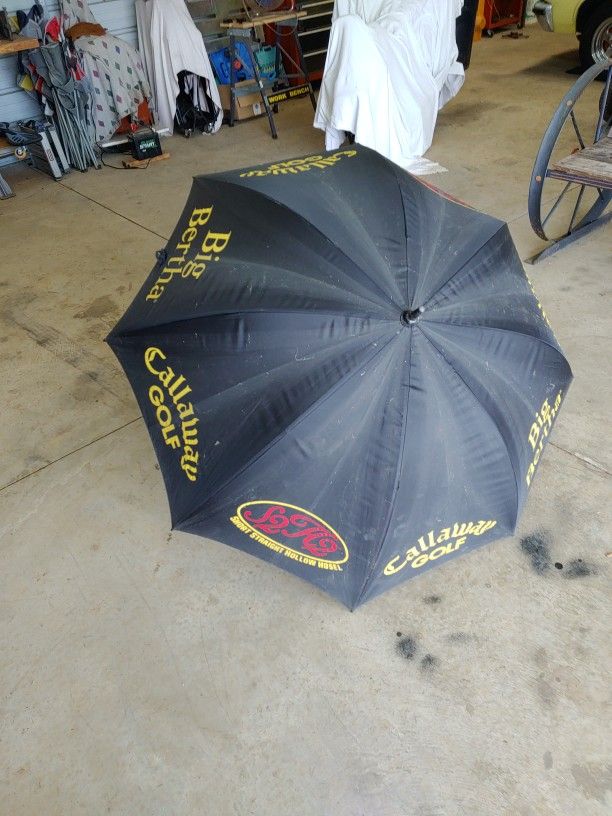 This is a Callaway Golf umbrella, specifically a "Big Bertha" model.