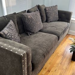 MUST GO TODAY Cindy Crawford Sofa and Loveseat