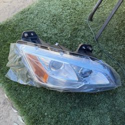 Peterbilt 2020 To 2025 Headlight 579 