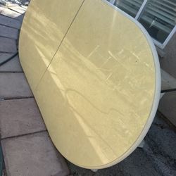 FREE Table For 10 People 