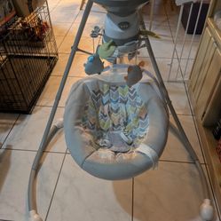 Fisher Price Cradle/Swing. Lullaby Music Turning Mobile