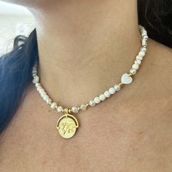 Pearl White Stone And Nácar Hearts Necklace With 14k Gold Plated Pendant