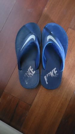 Nike Size 7 Slippers Men