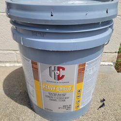 5 Gallons Of Heavy Shield Concrete And Driveway Stain 