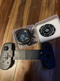 iPhone Gaming Controller + Phone Cooler Fan – Gamepad for iPhone