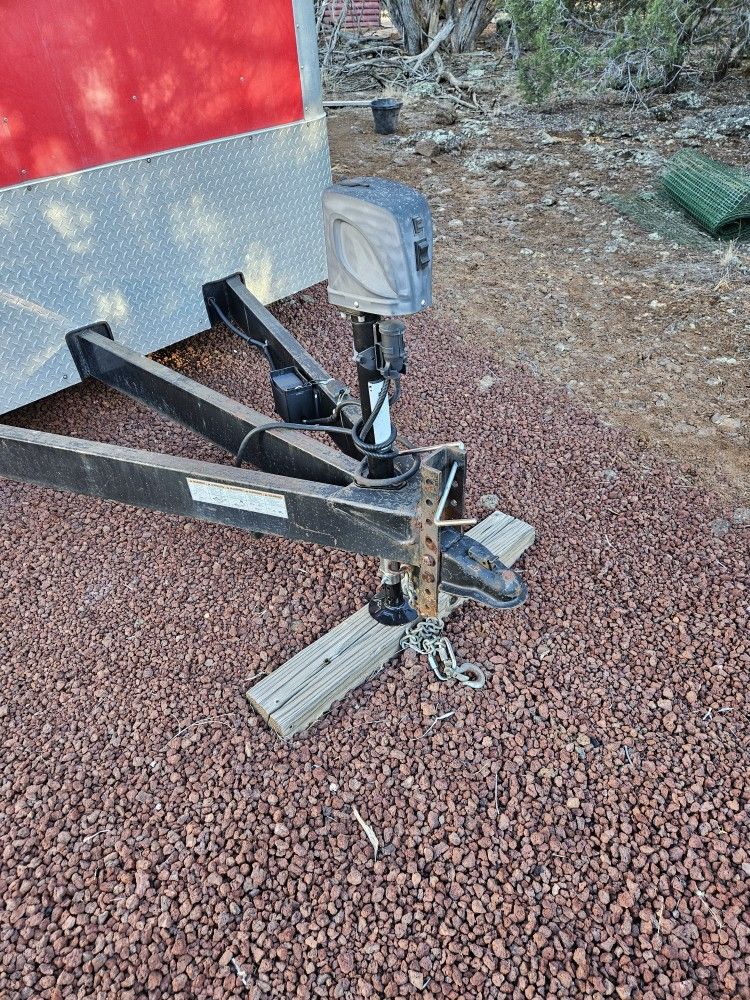 BOX TRAILER