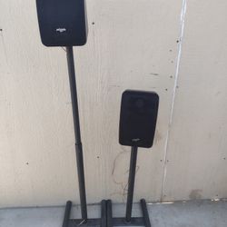 Speakers Towers 