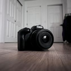 Canon R50