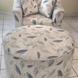 Chair & Ottoman, 4 Pillows, 2 End Tables