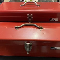 TOOL BOXES 