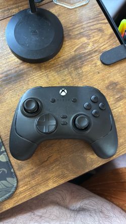 Razer Xbox or pc controller