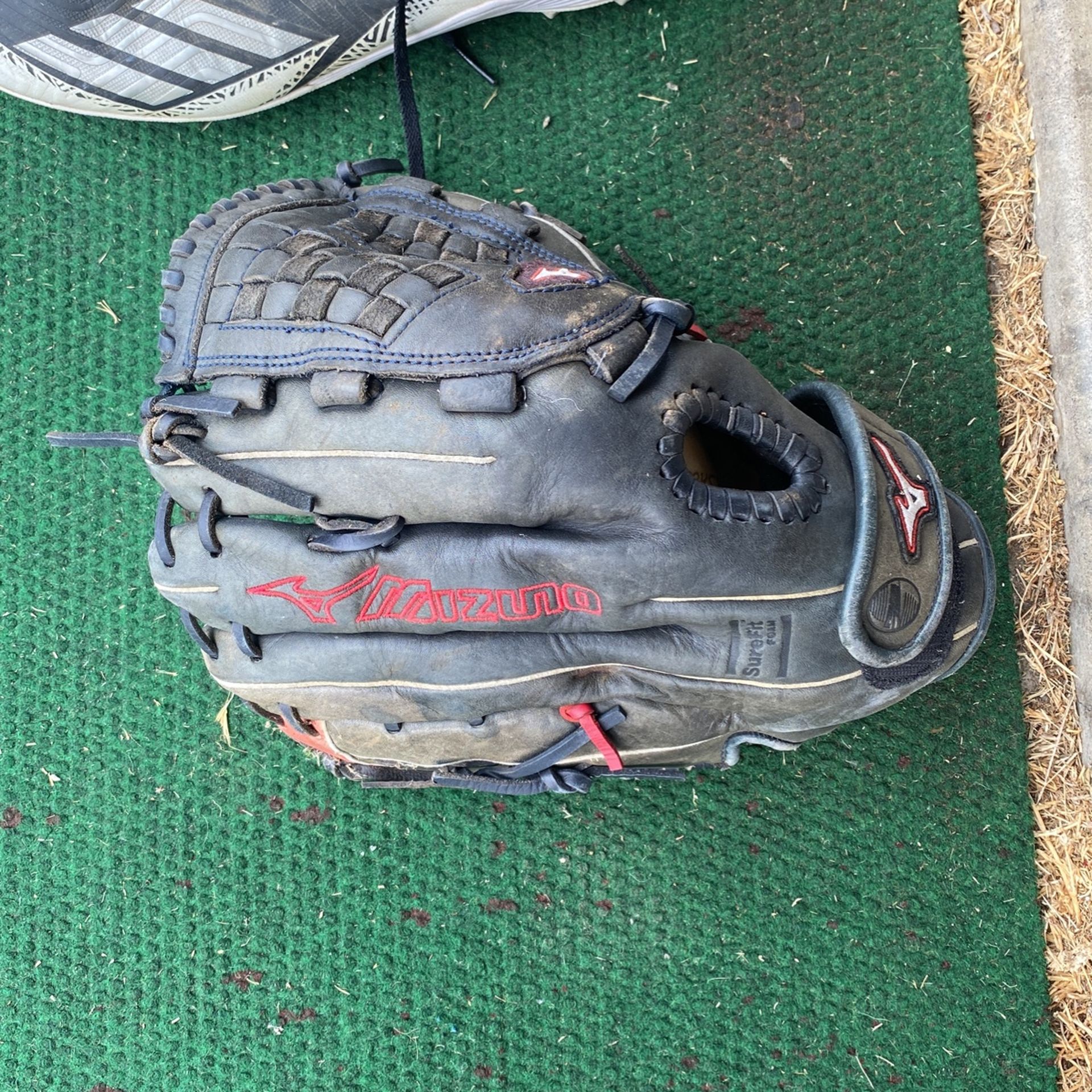 Mizuno Fielders Glove 