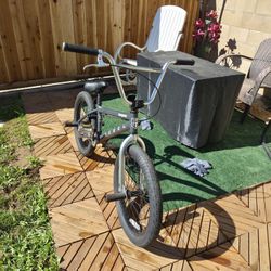 Mongoose Rebel Kids Bmx Bike MUST PICK UP