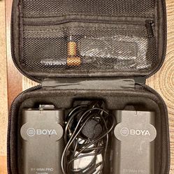 Boya Wireless Microphone with Case & hot shoe mount for cameras