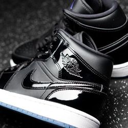 Jordan 1 Space Jam size 10.5 (NO TRADES PRICE IS FIRM)