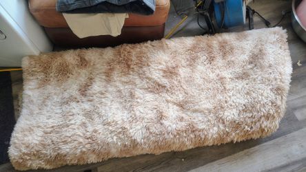 large fuzzy area rug