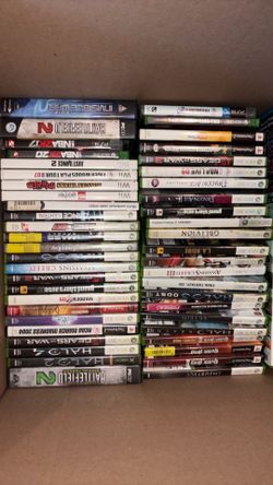 Lot of 280 mixed vintage videos games collection
