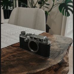 Leica LLC 