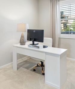 White Wood Computer Desk with Chair