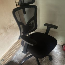 Desk chair 