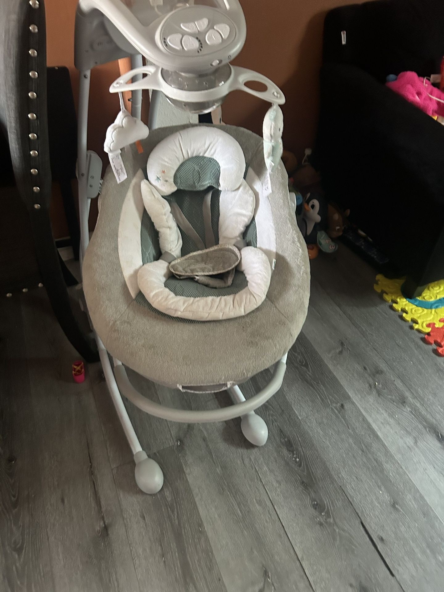 Baby Ingenuity Swing And Rocker