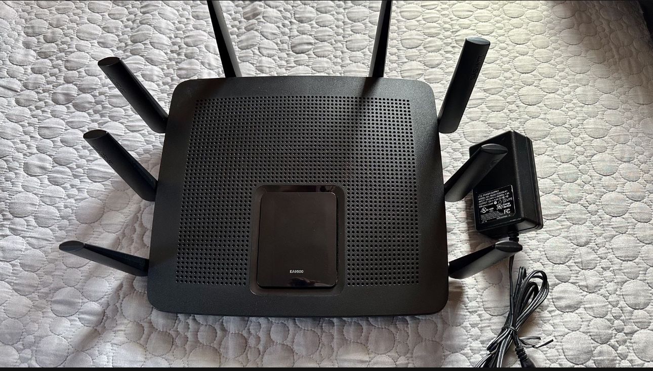 Linksys AC5400 Mu-Mimo Wi-Fi Router (EA9500-RM) Used But In Good Condition