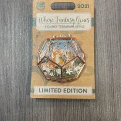 DISNEY COLLECTION PIN
