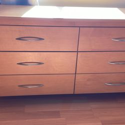 Wooden Dresser With 6 Drawers