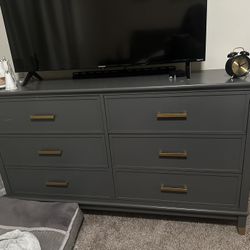 Grey Dresser