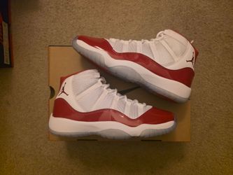 Jordan 11 Cherry Size 7y / 7 mens
