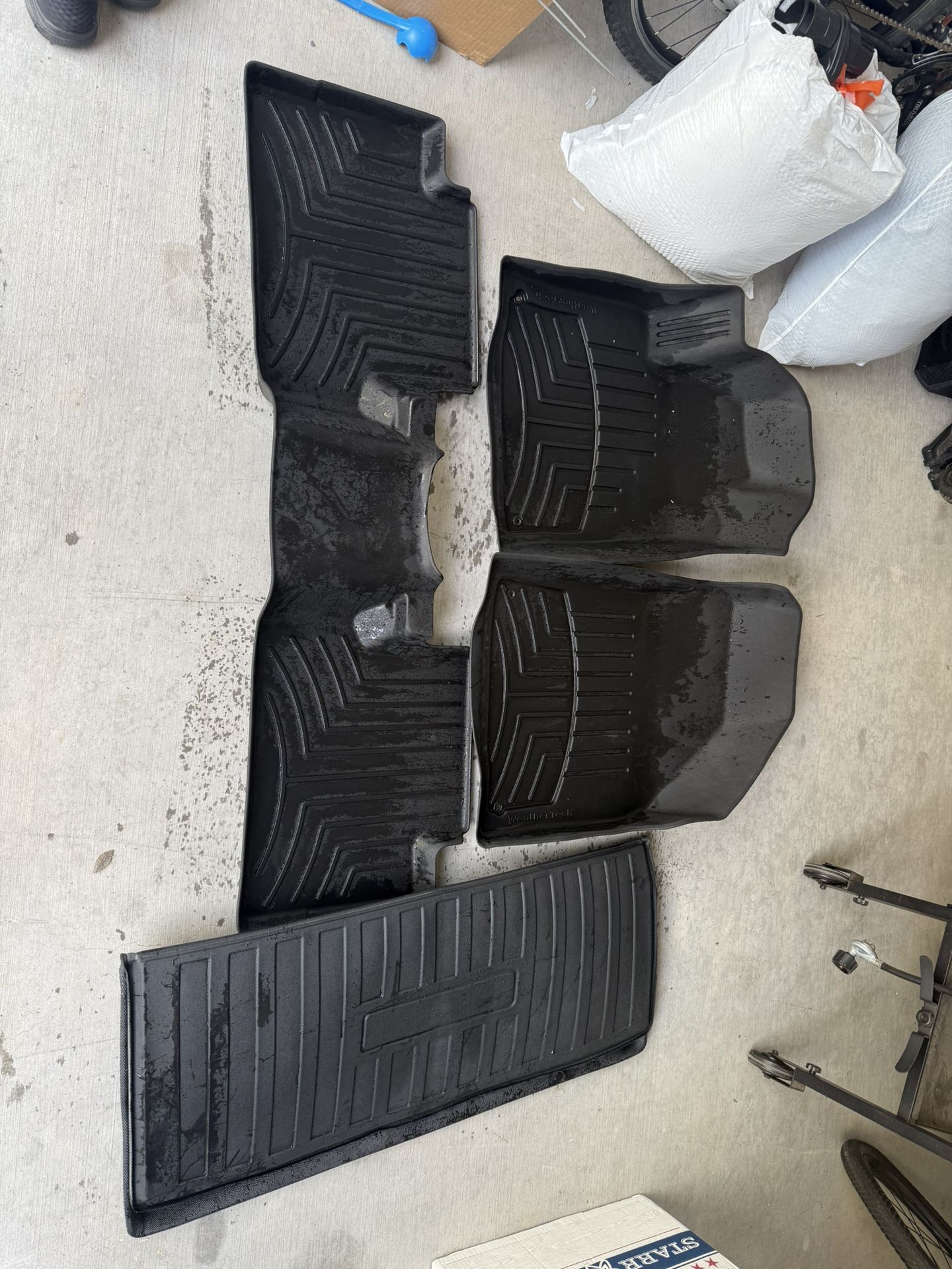 Weather Tech Mats For 2019-2023 Jeep Cherokee