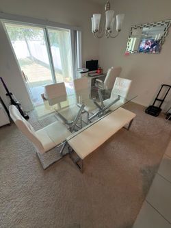 Dining room set