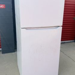Frigidaire Refrigerator 