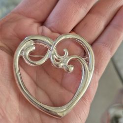 Vtg.Silver Tone " Heart" PIN 