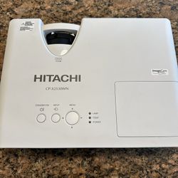Projector Hitachi CP-X2530WN
