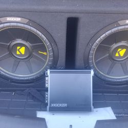 Kicker 12 Inch Subs And Amplifier 